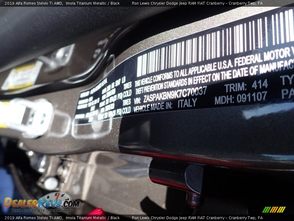 2019 Alfa Romeo Stelvio Ti AWD Imola Titanium Metallic / Black Photo #21