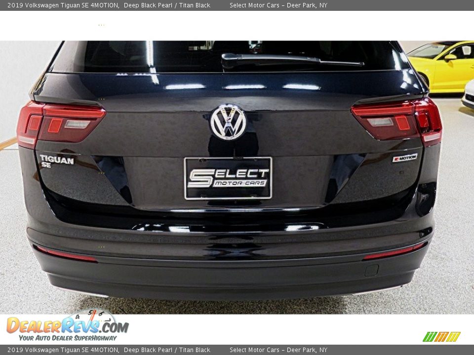 2019 Volkswagen Tiguan SE 4MOTION Deep Black Pearl / Titan Black Photo #5