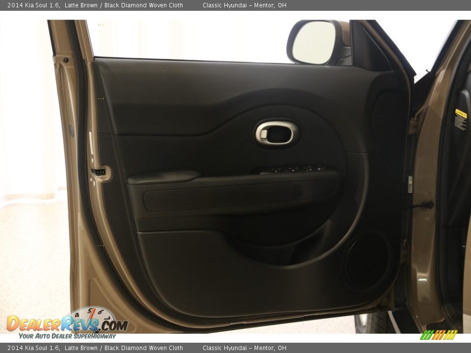 2014 Kia Soul 1.6 Latte Brown / Black Diamond Woven Cloth Photo #4