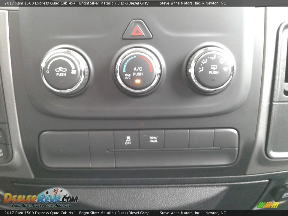 2017 Ram 1500 Express Quad Cab 4x4 Bright Silver Metallic / Black/Diesel Gray Photo #22