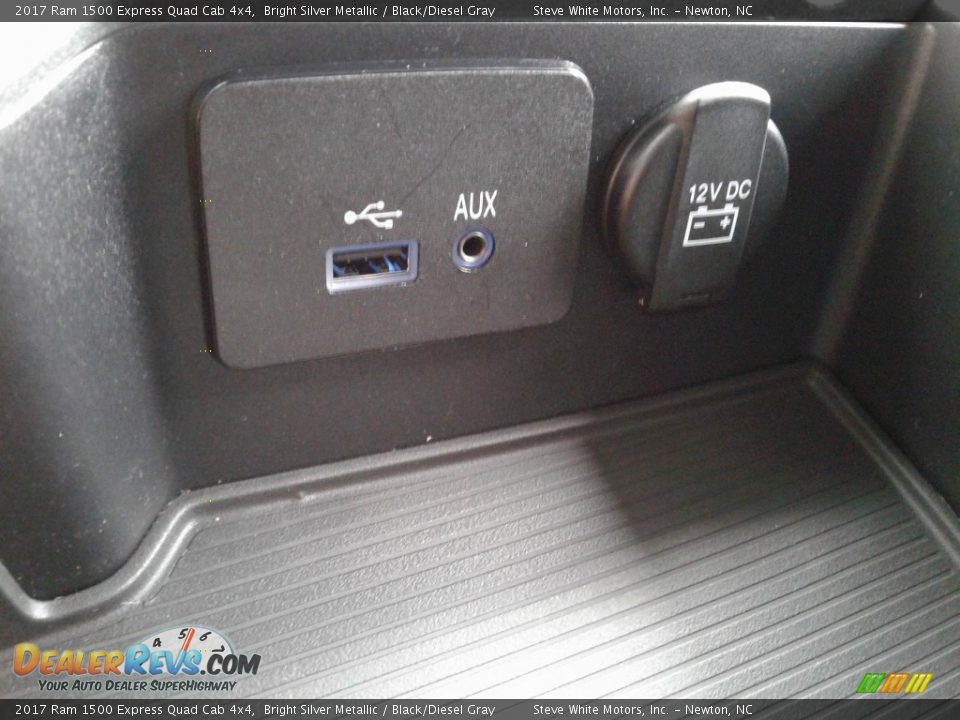 2017 Ram 1500 Express Quad Cab 4x4 Bright Silver Metallic / Black/Diesel Gray Photo #24