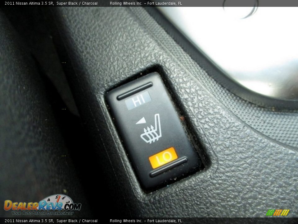 2011 Nissan Altima 3.5 SR Super Black / Charcoal Photo #2