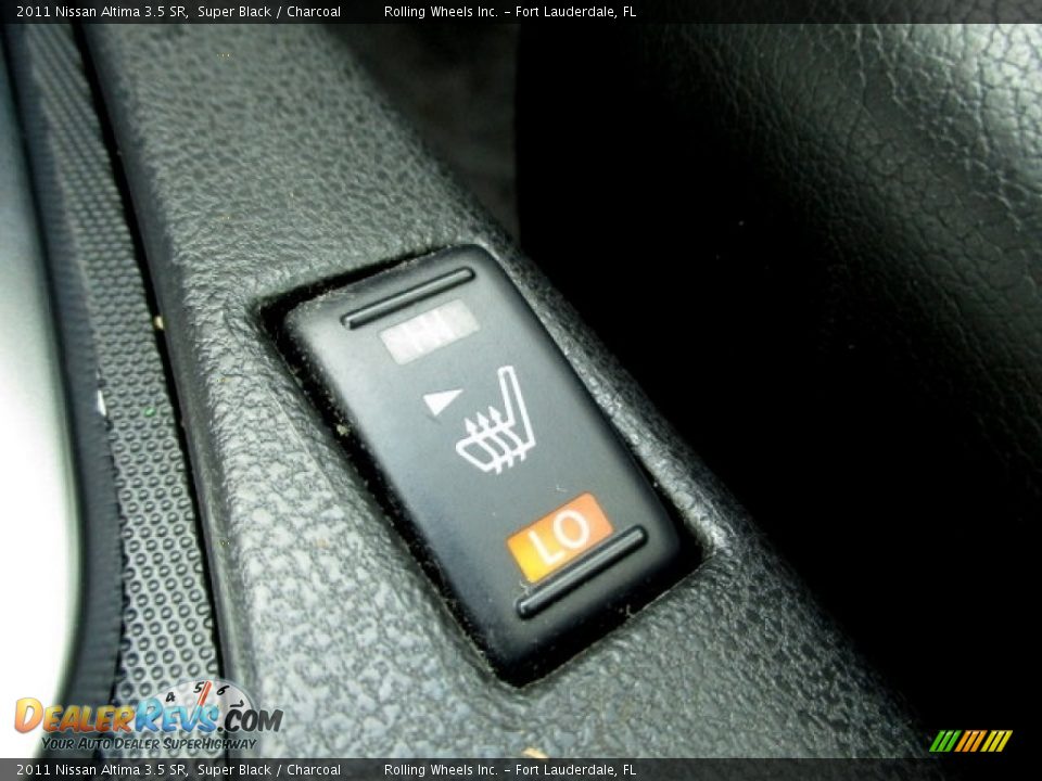 2011 Nissan Altima 3.5 SR Super Black / Charcoal Photo #3