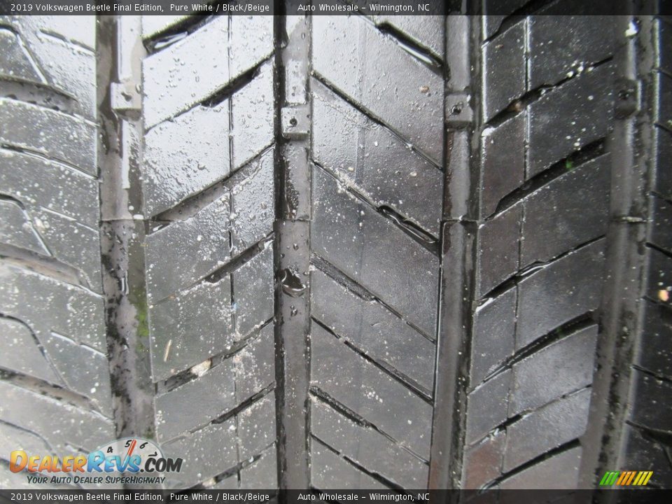 2019 Volkswagen Beetle Final Edition Pure White / Black/Beige Photo #8