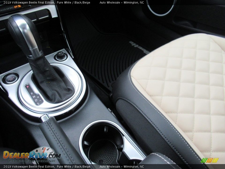 2019 Volkswagen Beetle Final Edition Shifter Photo #19