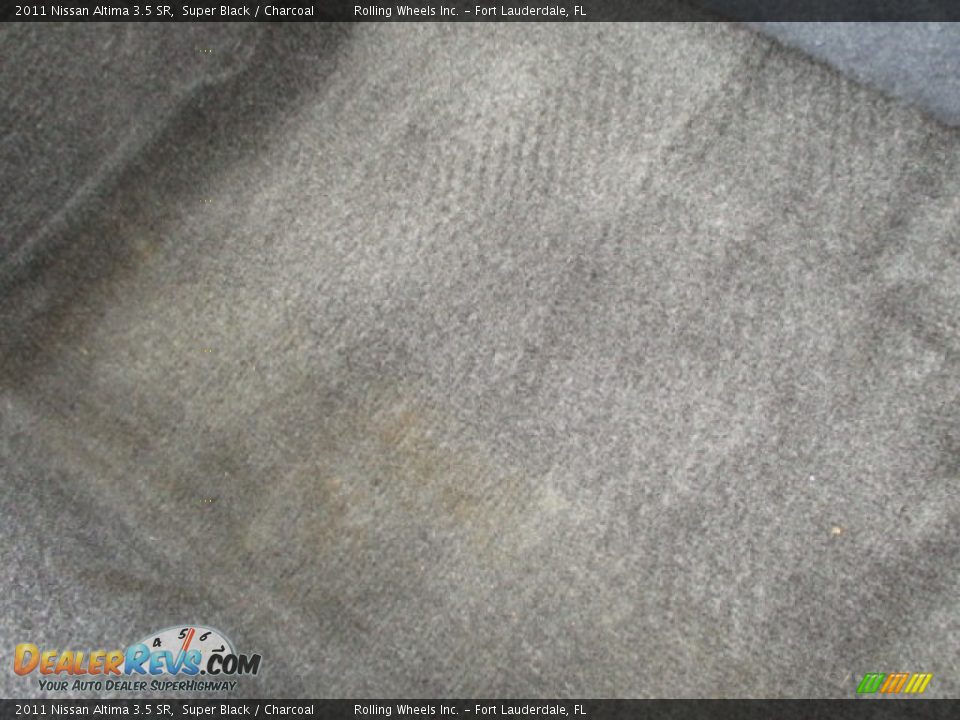 2011 Nissan Altima 3.5 SR Super Black / Charcoal Photo #25