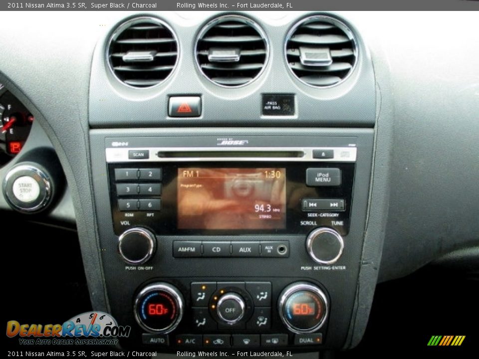 2011 Nissan Altima 3.5 SR Super Black / Charcoal Photo #28