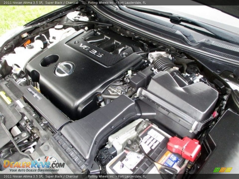 2011 Nissan Altima 3.5 SR Super Black / Charcoal Photo #34
