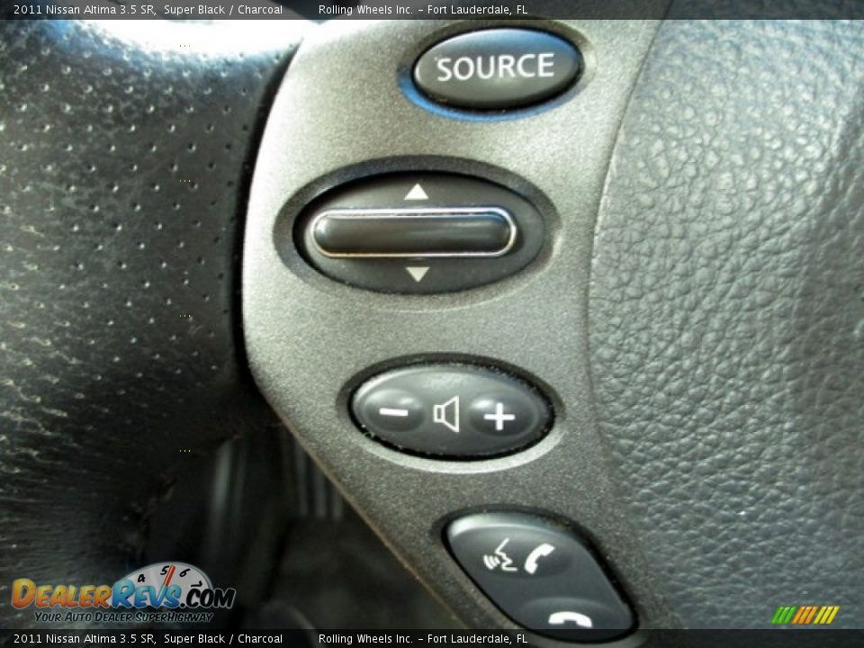 2011 Nissan Altima 3.5 SR Super Black / Charcoal Photo #35