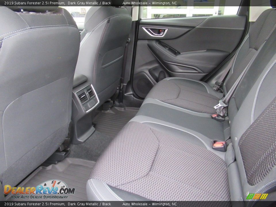 2019 Subaru Forester 2.5i Premium Dark Gray Metallic / Black Photo #10