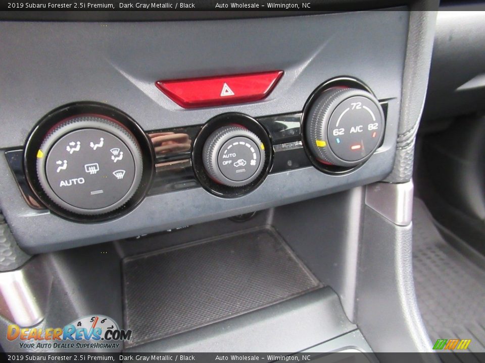 2019 Subaru Forester 2.5i Premium Dark Gray Metallic / Black Photo #18