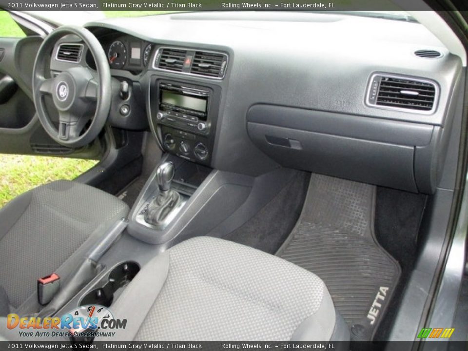 2011 Volkswagen Jetta S Sedan Platinum Gray Metallic / Titan Black Photo #29