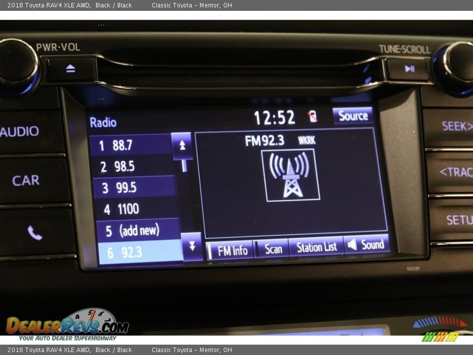2018 Toyota RAV4 XLE AWD Black / Black Photo #10