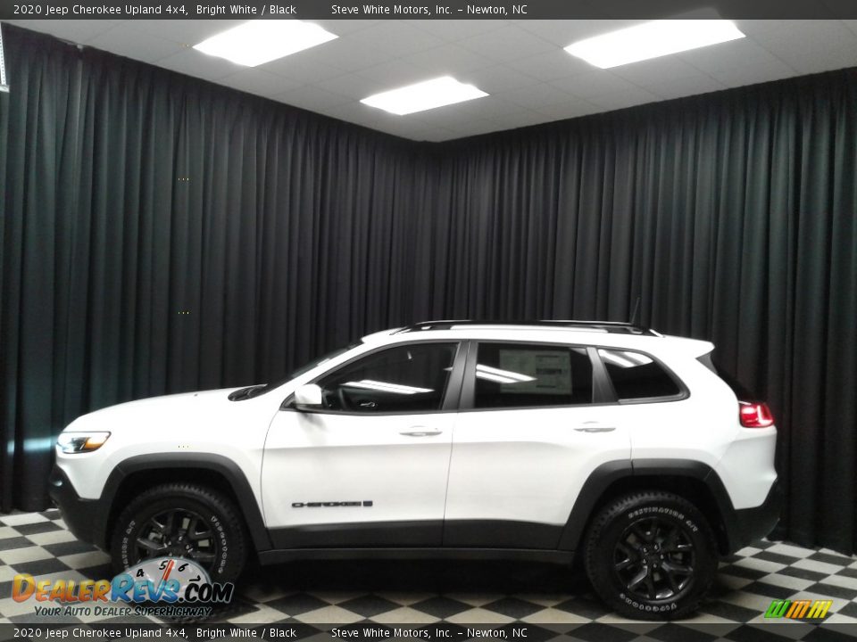 2020 Jeep Cherokee Upland 4x4 Bright White / Black Photo #1