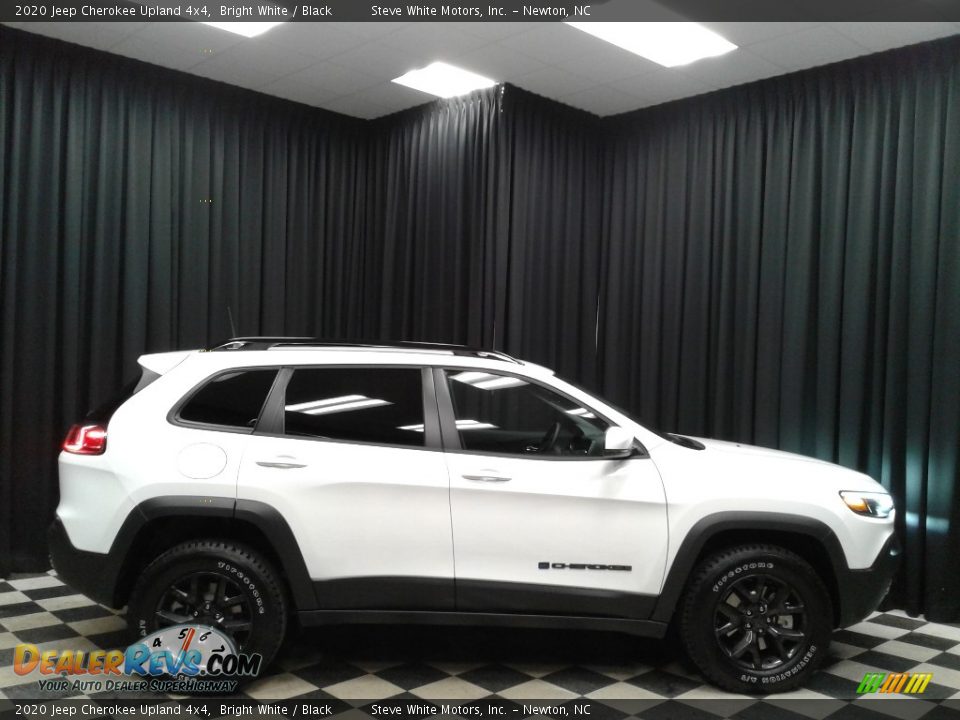 2020 Jeep Cherokee Upland 4x4 Bright White / Black Photo #5