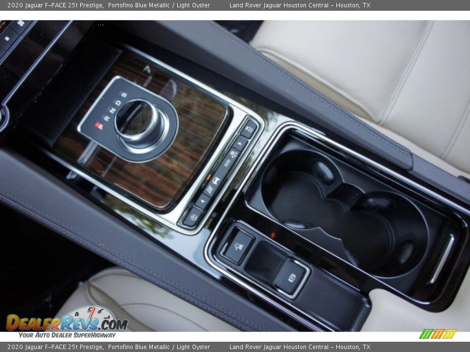 2020 Jaguar F-PACE 25t Prestige Shifter Photo #17