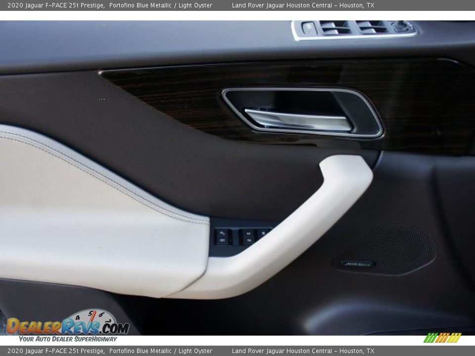 2020 Jaguar F-PACE 25t Prestige Portofino Blue Metallic / Light Oyster Photo #22