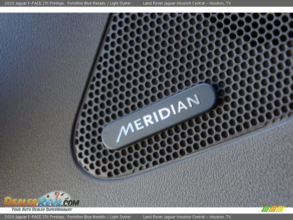 2020 Jaguar F-PACE 25t Prestige Portofino Blue Metallic / Light Oyster Photo #24
