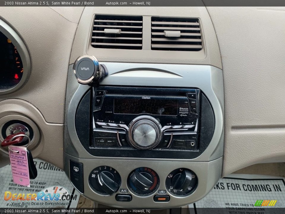 2003 Nissan Altima 2.5 S Satin White Pearl / Blond Photo #15