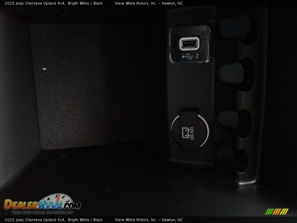 2020 Jeep Cherokee Upland 4x4 Bright White / Black Photo #28