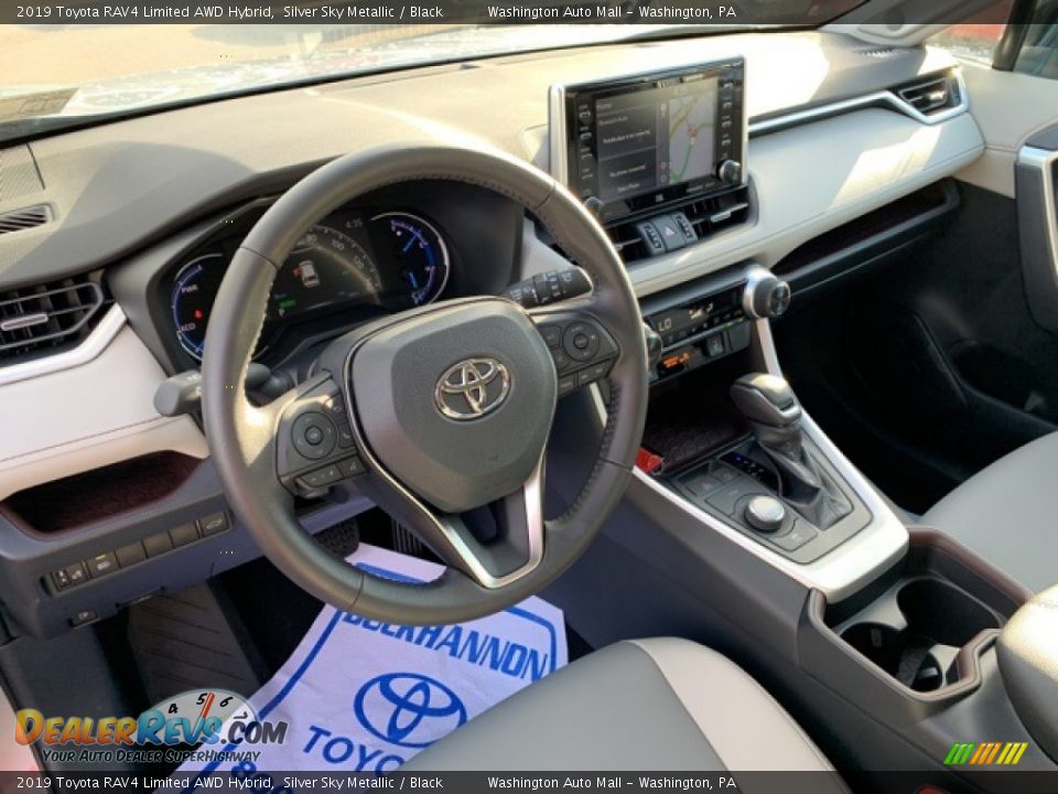 2019 Toyota RAV4 Limited AWD Hybrid Silver Sky Metallic / Black Photo #4