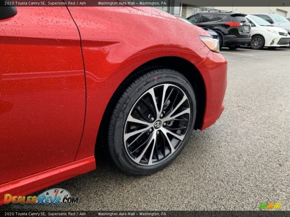 2020 Toyota Camry SE Supersonic Red / Ash Photo #30