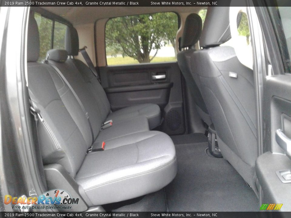 2019 Ram 2500 Tradesman Crew Cab 4x4 Granite Crystal Metallic / Black Photo #13