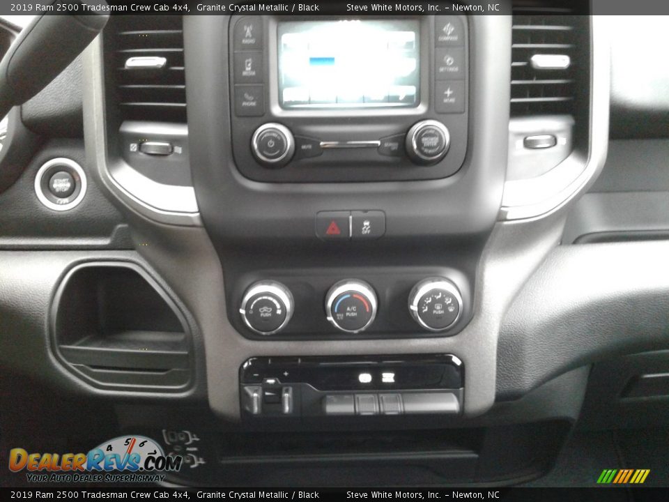 2019 Ram 2500 Tradesman Crew Cab 4x4 Granite Crystal Metallic / Black Photo #18