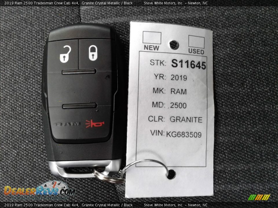 Keys of 2019 Ram 2500 Tradesman Crew Cab 4x4 Photo #25