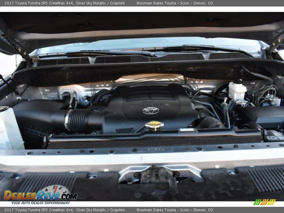 2017 Toyota Tundra SR5 CrewMax 4x4 Silver Sky Metallic / Graphite Photo #9