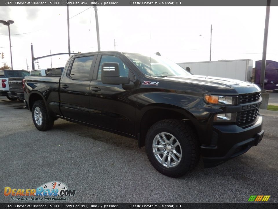 2020 Chevrolet Silverado 1500 LT Crew Cab 4x4 Black / Jet Black Photo #3