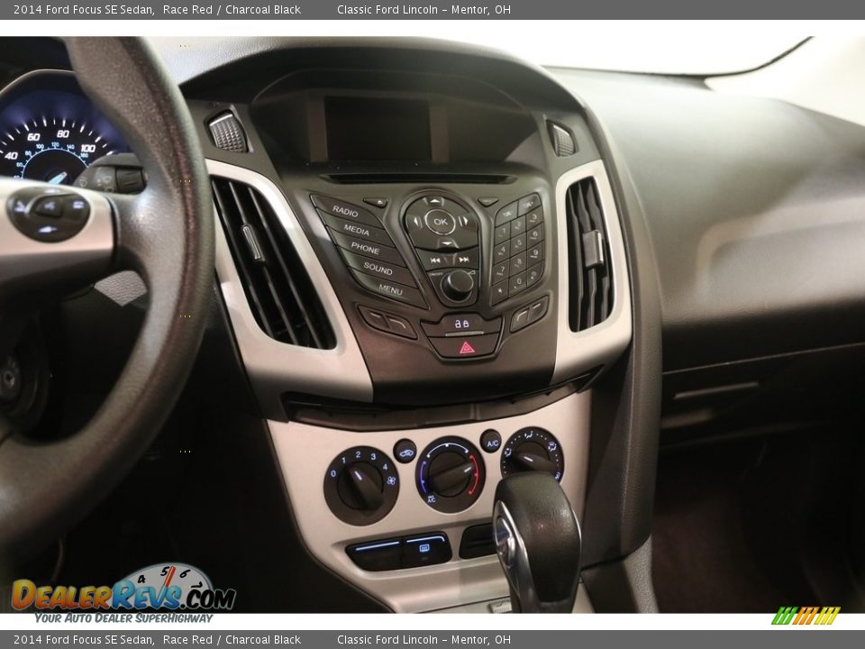 2014 Ford Focus SE Sedan Race Red / Charcoal Black Photo #9