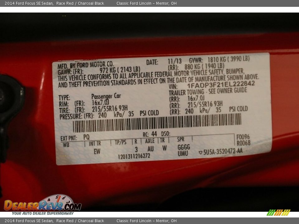 2014 Ford Focus SE Sedan Race Red / Charcoal Black Photo #18