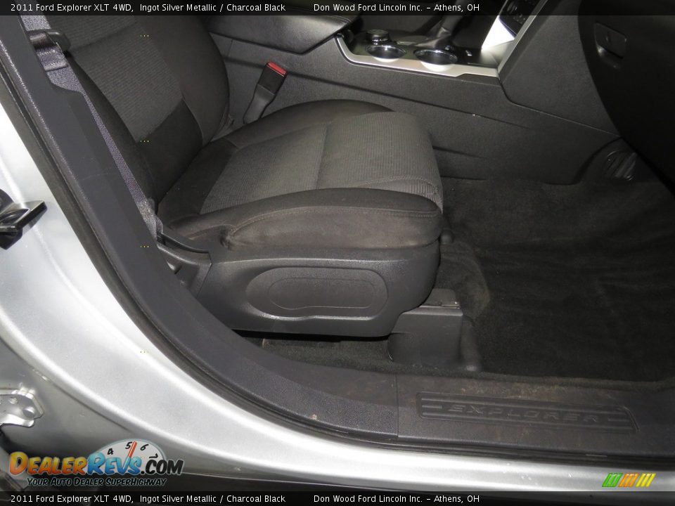 2011 Ford Explorer XLT 4WD Ingot Silver Metallic / Charcoal Black Photo #25