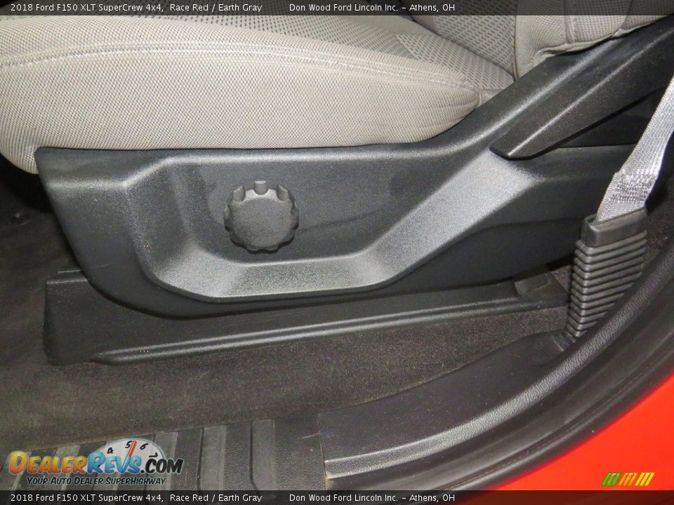 2018 Ford F150 XLT SuperCrew 4x4 Race Red / Earth Gray Photo #16