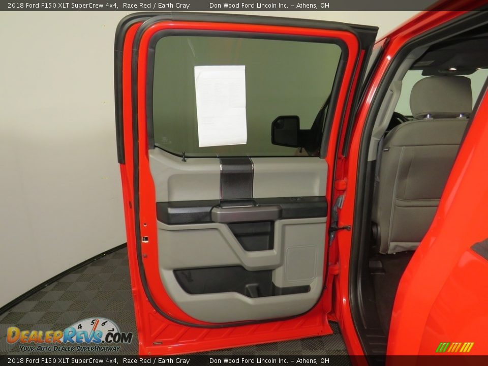 2018 Ford F150 XLT SuperCrew 4x4 Race Red / Earth Gray Photo #19