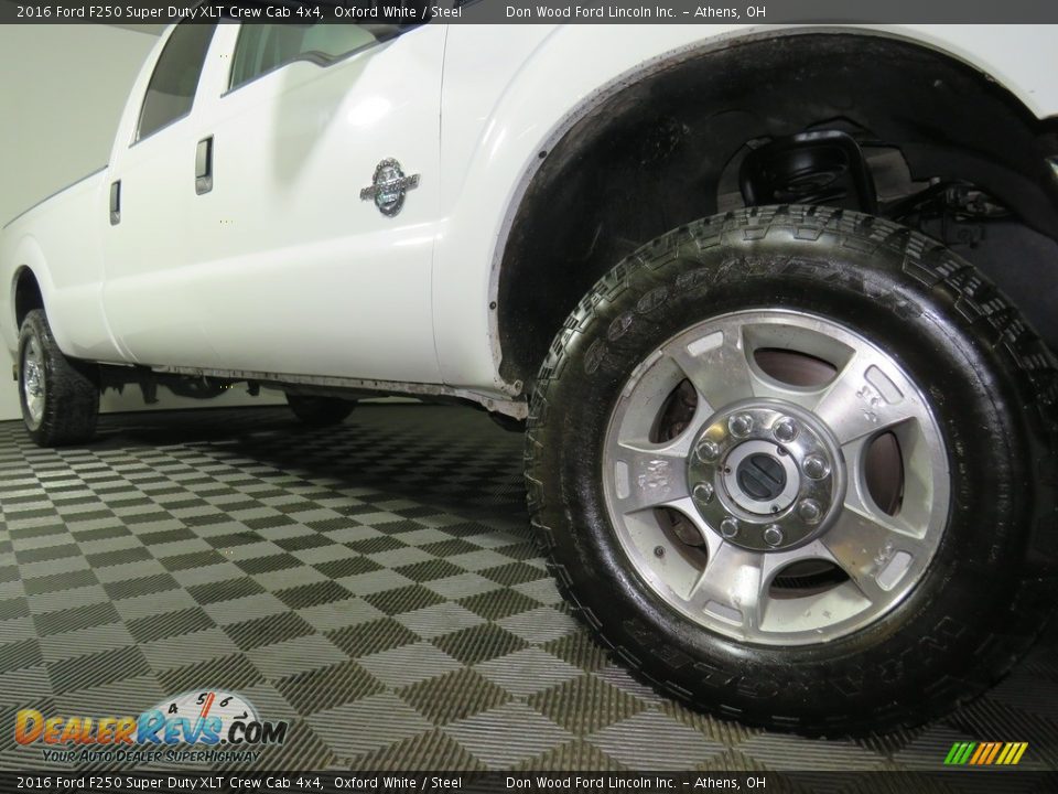 2016 Ford F250 Super Duty XLT Crew Cab 4x4 Oxford White / Steel Photo #3
