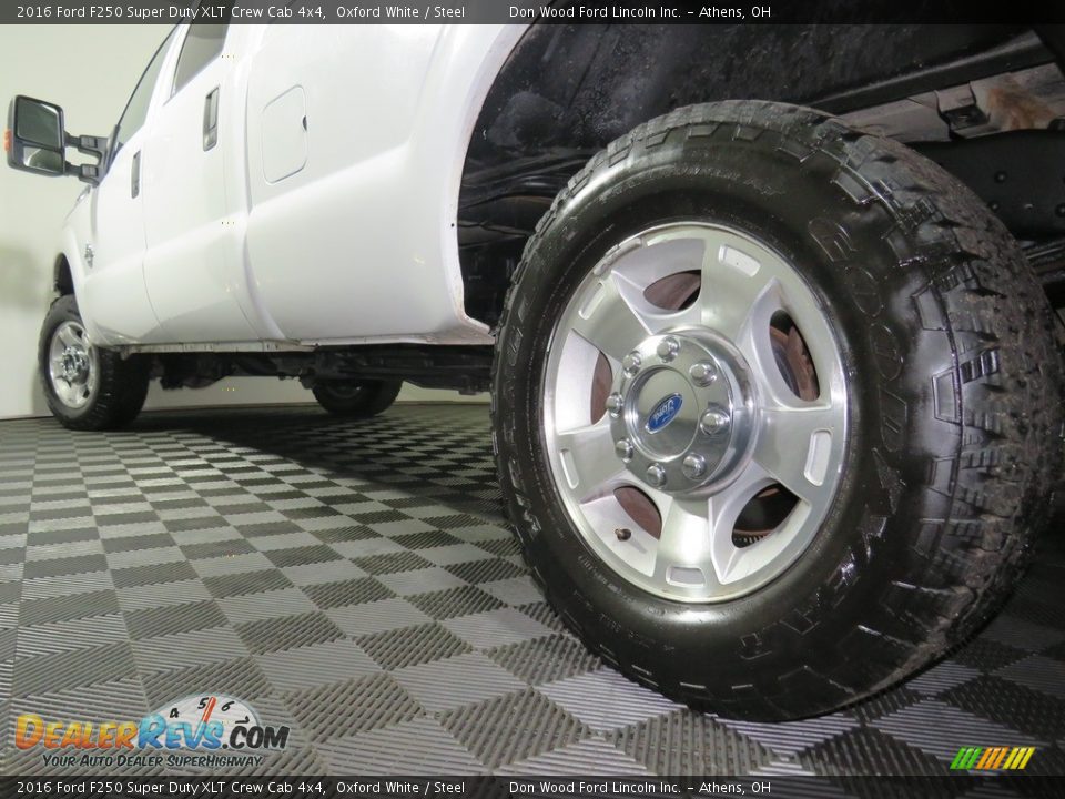 2016 Ford F250 Super Duty XLT Crew Cab 4x4 Oxford White / Steel Photo #10