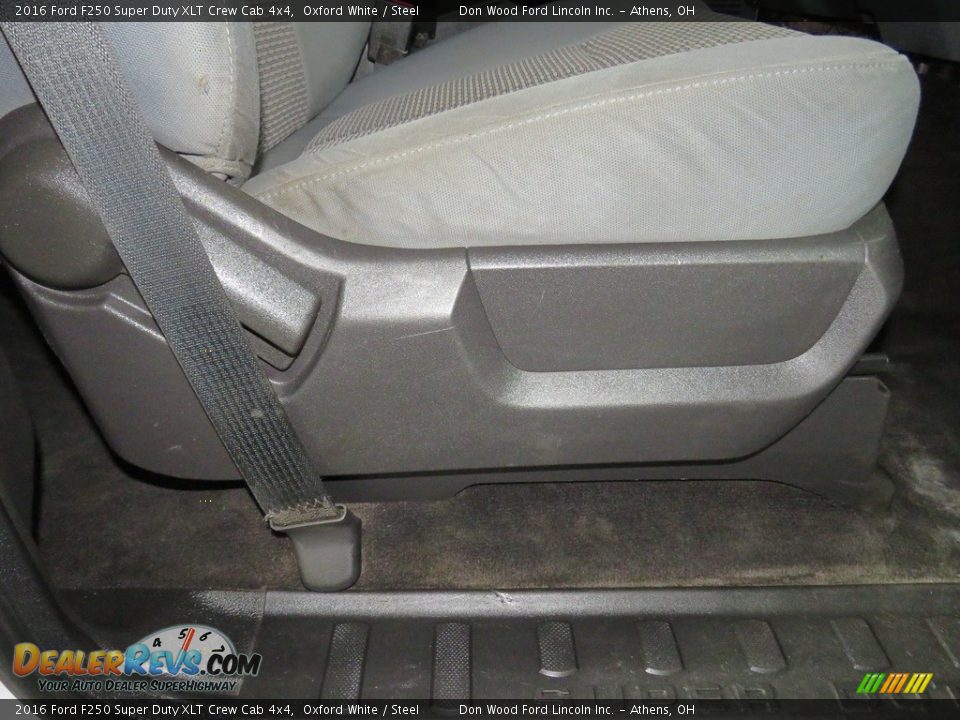 2016 Ford F250 Super Duty XLT Crew Cab 4x4 Oxford White / Steel Photo #24