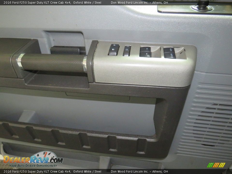 2016 Ford F250 Super Duty XLT Crew Cab 4x4 Oxford White / Steel Photo #35