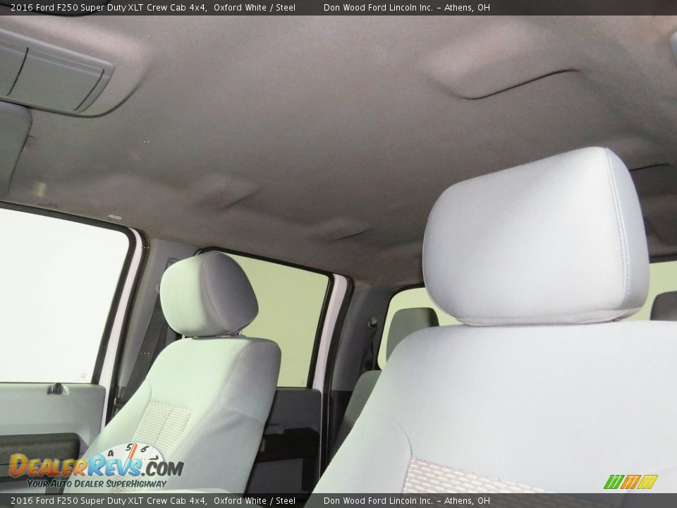 2016 Ford F250 Super Duty XLT Crew Cab 4x4 Oxford White / Steel Photo #36