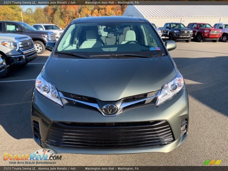 2020 Toyota Sienna LE Alumina Jade Metallic / Ash Photo #2