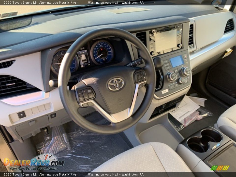 2020 Toyota Sienna LE Alumina Jade Metallic / Ash Photo #4