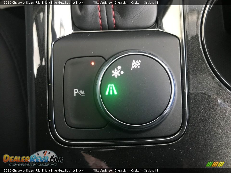 Controls of 2020 Chevrolet Blazer RS Photo #23