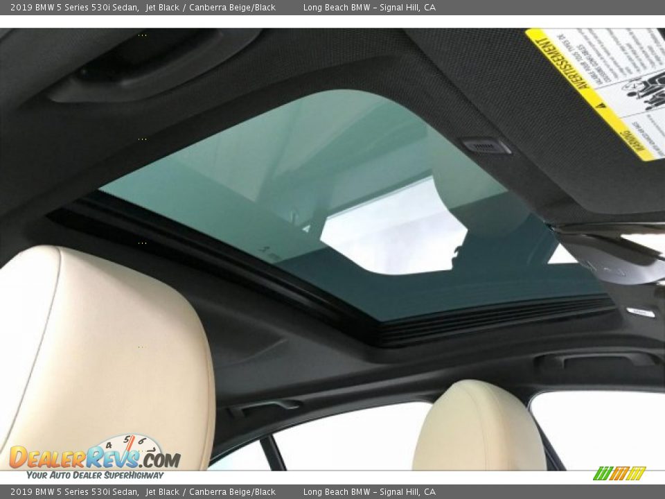 2019 BMW 5 Series 530i Sedan Jet Black / Canberra Beige/Black Photo #25