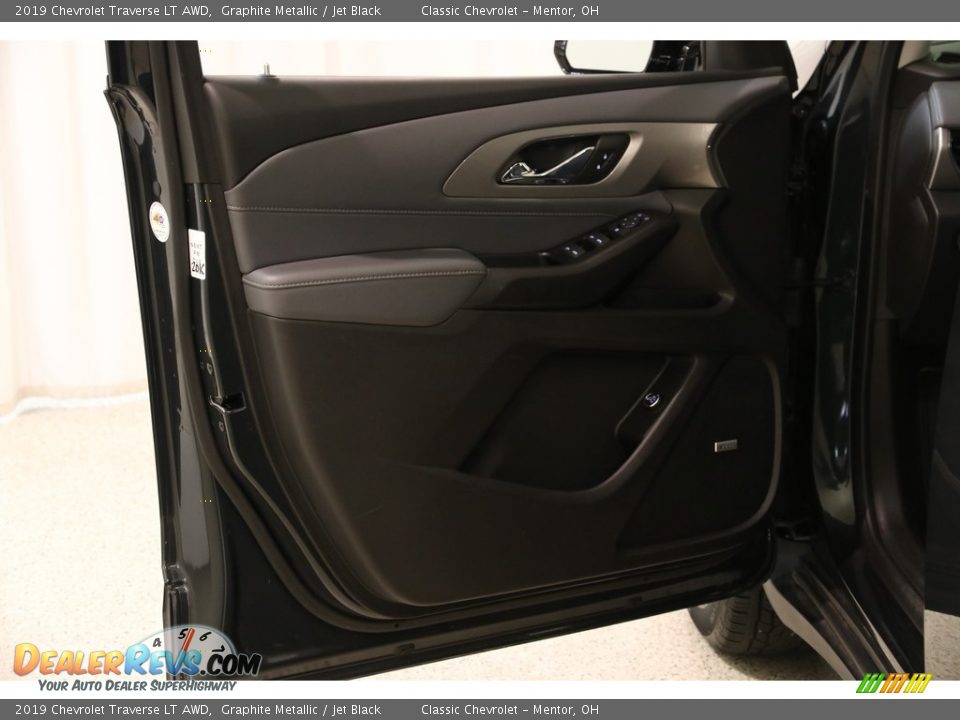 2019 Chevrolet Traverse LT AWD Graphite Metallic / Jet Black Photo #4