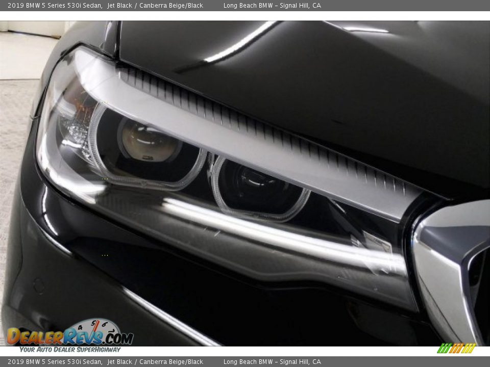 2019 BMW 5 Series 530i Sedan Jet Black / Canberra Beige/Black Photo #28