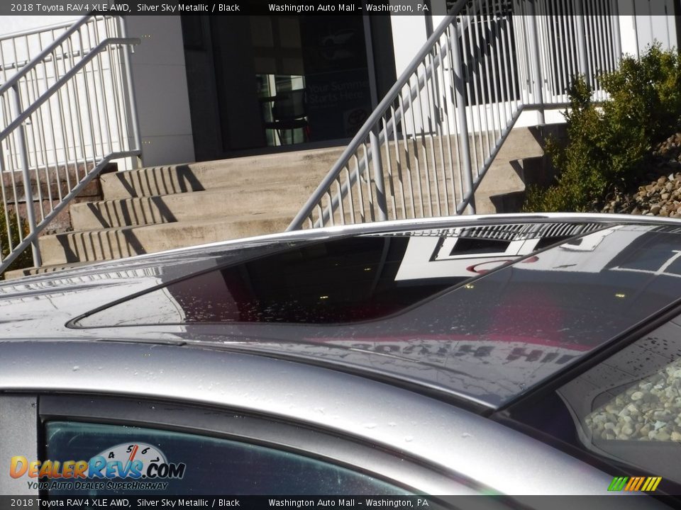 2018 Toyota RAV4 XLE AWD Silver Sky Metallic / Black Photo #4