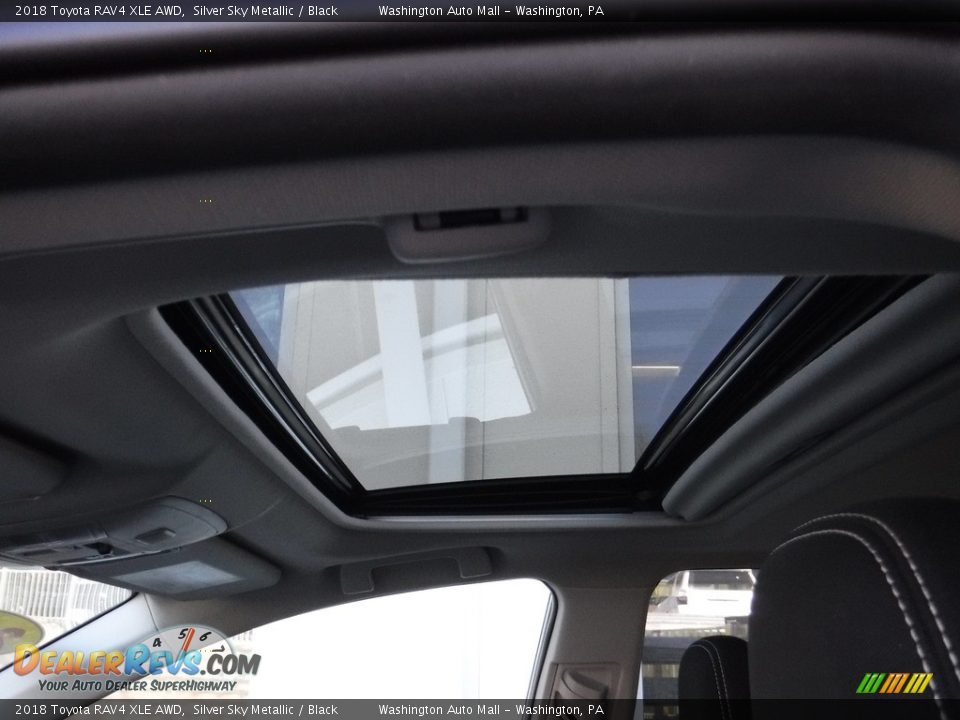 2018 Toyota RAV4 XLE AWD Silver Sky Metallic / Black Photo #12