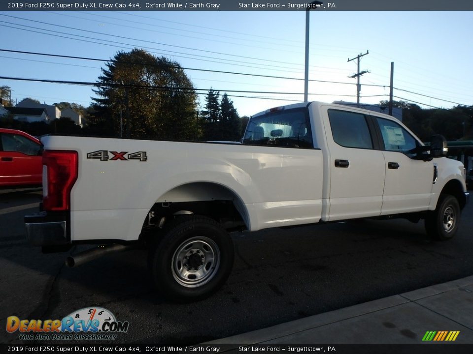 2019 Ford F250 Super Duty XL Crew Cab 4x4 Oxford White / Earth Gray Photo #5